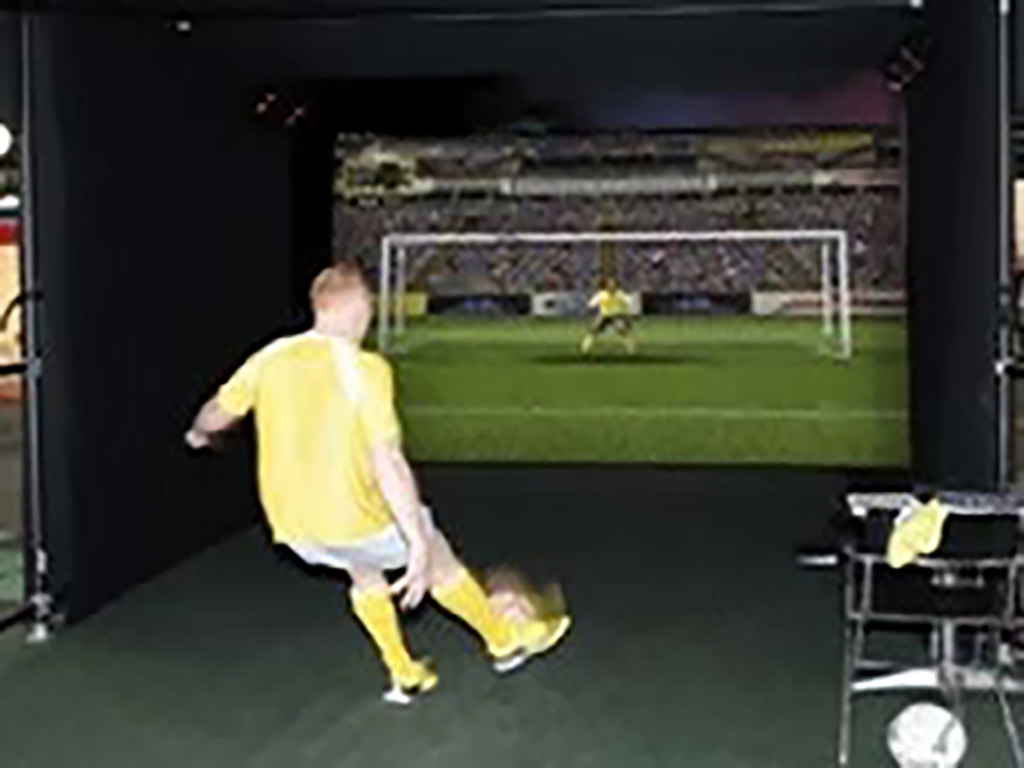 Fussballsimulator indoor mieten